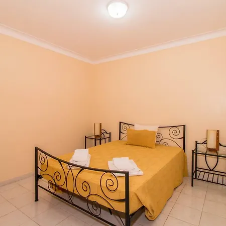 Aqua Marinha In Gale-albufeira Holiday home