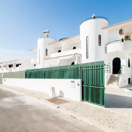 Holiday home Aqua Marinha In Gale-albufeira *