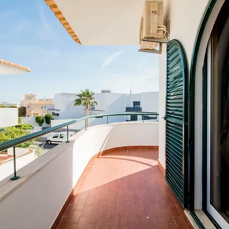 Aqua Marinha In Gale-albufeira Holiday home