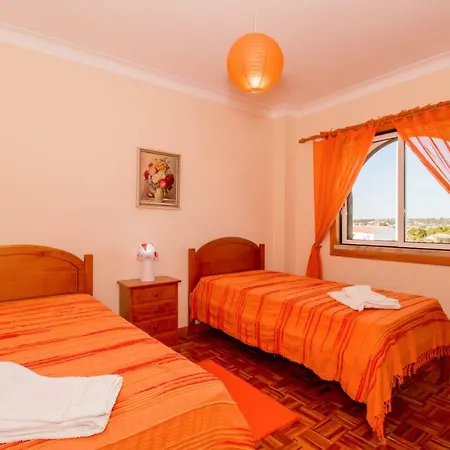 Holiday home Aqua Marinha In Gale-albufeira *